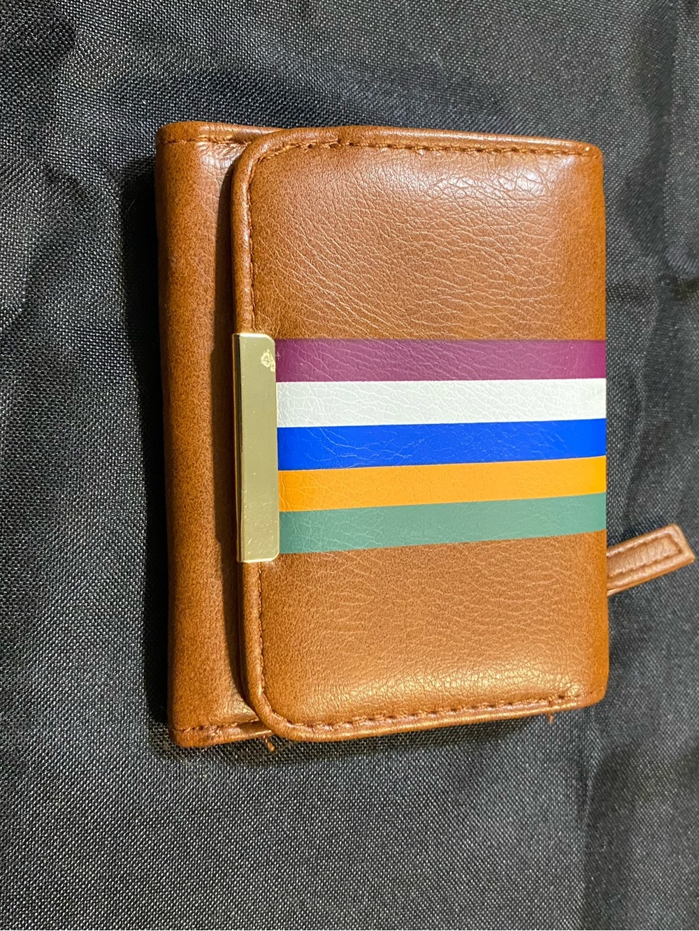 🌸 Stripe Accent Wallet